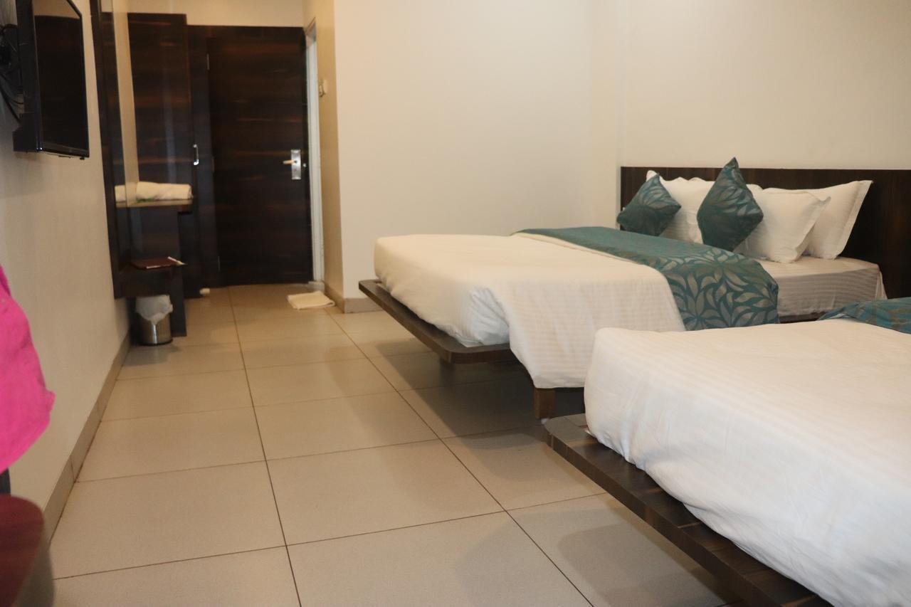 Venkateshwar Hotel ออรังกาบัด ภายนอก รูปภาพ